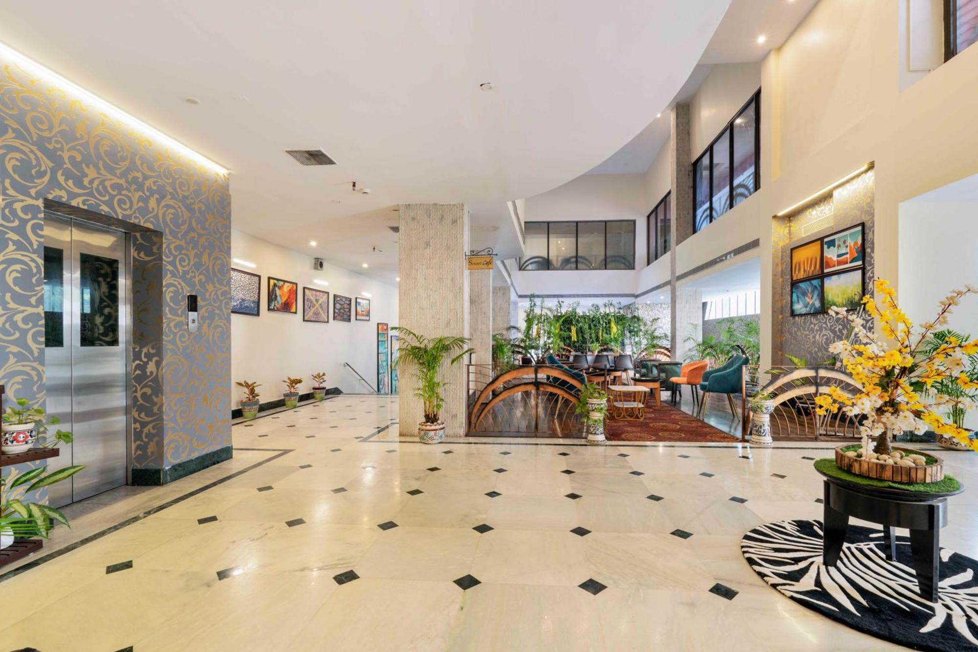 Indismart Hotel Kalkuta Zewnętrze zdjęcie